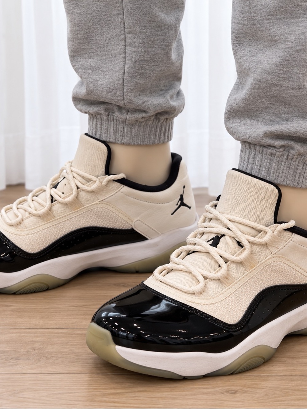 Air Jordan CMFT Low 'Concord' men's sneaker